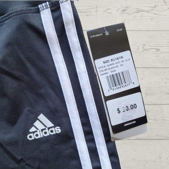 Adidas Girls Capri Leggings - Picture 4 of 7